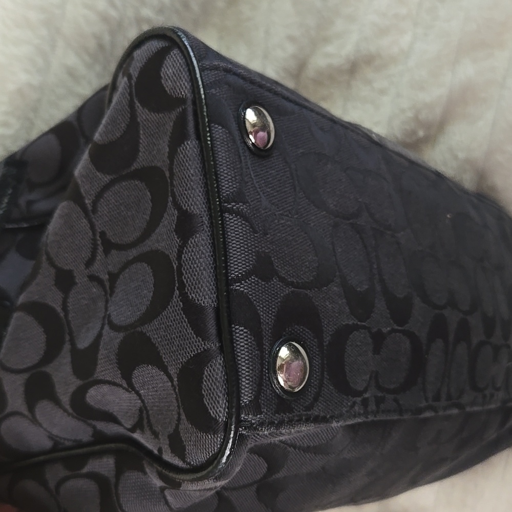 Coach Signature Satchel 2013 EUC Two Hangtags - Picture 7 of 11